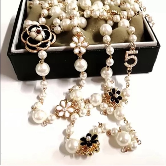 New Pearl Camellia Number5 Flower Double Long Necklace - Picture 4 of 16